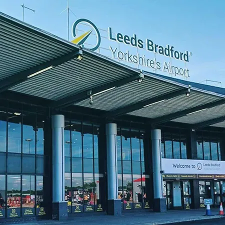 3 Bed Cozy - Next To Leeds Centre & * 利兹