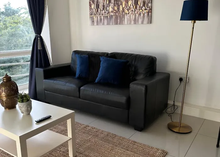 3 Bed Cozy - Next To Leeds Centre &