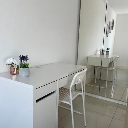 3 Bed Cozy - Next To Leeds Centre &