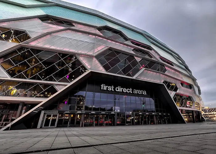 3 Bed Cozy - Next To Leeds Centre & *